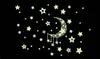 Lune Étoiles Fluorescent Sticker Mural Dessin Animé Sticker Mural Amovible Lueur Dans Le Noir Autocollant Décoration de La Maison Autocollants 21X24.5cm