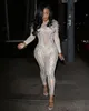 이브닝 드레스 Yousef aljasmi 점프 슈트 Kim kardashian 긴 소매 오우거 술 장식 크리스탈 점프 슈트 Almoda gianninaazar ZuhLair murad Ziadnakad