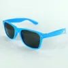 Homme femme bon marché bonne lunettes de soleil cool classiques avec lentilles UV400 en plastique complet multicolres