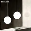 lampada a sospensione a sfera in vetro bianco latte lampada a sospensione globo in vetro smerigliato lampada a sospensione hall dell'hotel ristorante sala da pranzo illuminazione a sospensione globale fatta a mano