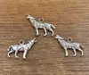 200 sztuk / partia Wilk Charms Wisiorek, Coyote Charm Wisiorek, Antique Silver Antyk Brąz, 2-stronny urok Darmowa wysyłka