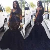 2K18 Africano Plus Size Prom Dresses Charme Sheer vedere attraverso la sirena Rose-Floral Train abiti da sera maniche lunghe abito da sera appliqued
