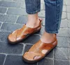 Sandales de créateur pour hommes, chaussures d'été décontractées en cuir véritable, mocassins respirants à la mode, chaussures de conduite souples, chaussures de plage pour hommes