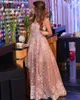 Attraktiv A-Line Prom Party Dresses Scoop Neckline Lace Appliques Sash Ärmlös Party Gowns Se genom Arabia Celebrity Evening Dresses