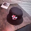 Causy Mens Bucket Hat Cartoon Bear Broderade Kvinna Fiske Kepsar Koreanska Mode Sommar Kvinnor Wide Brim Casual Sun Hats