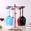 hangende wijnglasrekken