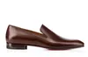 2018 nuevos zapatos de cuero para hombre de color chocolate Oxfords Negocios Boda plana hecho a mano resbalón en los zapatos de vestir para hombres zapatos de tacón grueso