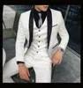 Оптовая и розничная платка отворота для отворота жениха Одно кнопка Groom Tuxedos Мужские костюмы свадьба / выпускной / ужин мужчина Blazer (куртка + брюки + галстук + жилет)