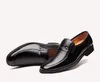 Designer män glida på klänning skor italienska märke mens skor formella mens skor casual sapato masculino social chaussure homme erekek ayakkabi