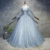 2018 Principessa manica lunga Appliques Abito da ballo senza schienale Abiti Quinceanera Tulle Lace-Up Abiti dolci 16 Debuttante Abito da festa 15 anni BQ74