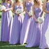 Abiti da damigella d'onore lunghi in chiffon lavanda Senza spalline Sweetheart Increspato A-Line Piano Lunghezza Abito da damigella d'onore Boho Beach Abiti da sposa