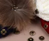 15cm diy純正リアルアライグマの毛皮の毛皮の毛皮のポンポムの毛皮のポンポムのための女性のビーニーの帽子ビッグサイズの自然なボールのための靴のキャップバッグ