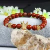 Bijoux en or entier 10pcslot 8 mm perles de pierre rouge naturelle avec des bracelets de charmes de couronne micro-pavés de haute qualité pour don4317273