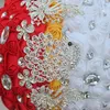人工的な結婚式の花束バラのリボンの花クリスタルラインストーンブライダルのウェディングブーケ赤い紫の花嫁介添人ハンドメイドの結婚式のアクセサリー