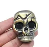 Esqueleto Silver Tone Ligante plástica Skull Skull Skull em forma de erva Cigarro Tabaco Armazenamento Absorvedor Acessórios Tools de Acessórios