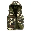 Joli tout nouveau gilet hommes Top Design armée Camouflage coupe ajustée automne printemps Style qualité Style décontracté mode gilet hommes Vests825809259