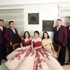 Arabien Red Appliqued Prom Klänningar Sexig Beaded Lace Ball Gown Aftonklänning Glamorös Off Axel Ärmlös Party Gowns Red Carpet Dress