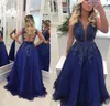 Azul escuro vestido de baile vestidos de noite 2019 Laço Applique frisado vestido de lantejoulas V profundo pescoço boné de beisebol Ver embora Voltar vestido formal de formatura