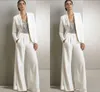 2021 New Bling Sequins Ivory White Pants Suits Mother Of The Bride Dresses Formal Chiffon Tuxedos Women Party Wear New Fashion Modest 2018
