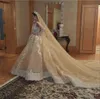 Koninklijke trouwjurken met geappliceerd lovertjes een lijn champagne vloer lengte baljurk trouwjurk met bijpassende bruiloft sluiers bruidsjurken