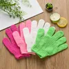 2020 Nya exfolierande tvätthandskar Skin Body Bathing Mantens Scrub Massage Spa Bath Finger Gloves C48618361386