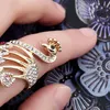 Anéis de banda elegante graça colorido strass pavão anel senhora personalidade liga mão ornamento design índice dedo tamanho # 16- # 20