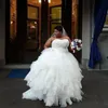 Çarpıcı Balo Artı Boyutu Gelinlik Ucuz Sevgiliye Ruffles Organze Aplike Korse Siyah Kadınlar Için Geri Düğün Gelinlikler