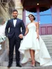 Abiti bianchi abiti da sposa bassa bassa abiti senza maniche per increspature da sposa con certaccia con cerniera spaccia con cerniera con cerniera abiti da sposa personalizzati