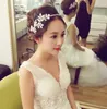 Handgemachte Perlenkopfbedeckung für die Braut, Hochzeitskleid-Accessoires mit weißen Blättern, Haarschmuck, Brautschmuck