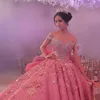 Förtrollning Princess Dubai Bröllopsklänningar Lyxpärlor Crystal Off Shoulder Bridal Gown Glamorös 3D Floral Appliques Big Bow Bröllopsklänning