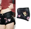 Black punk short quente feminino rebite remendos bordados em estilo floral bordado shorts jeans enrolados