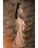 Perle Rose Tenue De Soirée Dresse Africaine Arabie Saoudite Dentelle Pour Les Femmes Robe Formelle Gaine Demi Manches Robes De Bal Celebrity Robe De Soirée