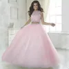 Nouvelle pièce en dentelle Ball Quinceanera Robes de l'équipage Longueur du sol de cou long Applications Lace Sweet 16 Robes de bal avec fermeture éclair 6898103