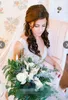 Jewel Sheer Neck Beach Bröllopsklänningar Ärmlös A-Line Tiered Bridal Gowns Back Zipper Custom Made Lace Bröllopsklänning Ny stil Billig