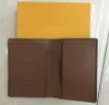 Portanti di carte Designer di lusso Brand Women Worthets Leather Passport Brand Brand Credt Tollet Card Hin Business Passport Wortet Wallet Masculina