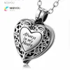 Venta al por mayor colgante de corazón de acero inoxidable 316 siempre en mi corazón joyería funeraria collar conmemorativo