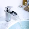 Badrum Vattenfall Sink Kran Singelhål SUS 304 Rostfritt stål Basin Mixer Tap Vanity Single Handle Water Saving Chrome Finish