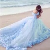 2019 Vestidos de Quinceanera vestidos de bola rosa de bebê fora do espartilho ombro vendendo vestidos de baile 16 com flores feitas à mão Wedd2762076