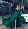 Plus Size Glamorous Green Prom Robes Col V Profond Manches Longues Split A Line Robes De Soirée Classique Robes De Soirée