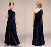 Navy Blue Junior Bruidsmeisje Jurken Eén Schouderschede Satijn Stof Rits Terug Goedkope Designer Meisjes Pageant Formal Prom Jurken Nieuw