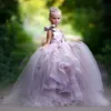2018 Pretty Çiçek Kız Elbise 3D Çiçek Aplikler Bow gilrs Pageant Elbise Moda Kabarık Tül Uzun Doğum Elbise Bebek Mezuniyet Elbise