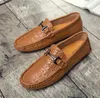 2018 Nuovo stile coccodrillo traspirante scarpe da driver doug mocassini fatti a mano di lusso slip on scarpe eleganti da uomo d'affari di marca italiana designer H1