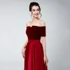 2019 Prawdziwe czerwono aksamitne sukienki wieczorowe plus rozmiar na ramię krótkie rękawy Bateau Neck Satin Długość podłogi formalny wieczór PROM 2579724