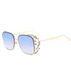 Vierkante Zonnebril voor Vrouwen Wide Been Merk Designer Vintage Zonnebril Vrouwelijke Rivet Shades Big Frame Style Diamond Boutique Bril UV400