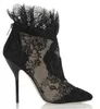 Botas de malla cortas de tacón fino de encaje negro con punta en pico para mujer, diseño de flecos, botines de tacón alto bordados, zapatos de vestir