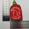 Fasshion sriracha jag älskar dig broderad patch järn på barn tygplagg applikationssymbroderi tillbehör