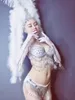 Seksi Beyaz Tüyler Eldiven Headdress Sparkly Kristaller Bikini Set Gece Kulübü Kadın Parti Modelleri Podyum Sahne Kıyafet DJ Kostüm