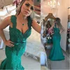 Designer Hunter Green Long Mermaid Evening Dresses Spaghetti Straps Pearls Arabiska Lace Applique Dubai Formell Kappor Party Dress