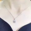 Märke lyxiga smycken unika handgjorda t prinsessor klippa 5a zirkonia cz diamant fyrkantiga pendellmode evighet clavicle halsband för w237w