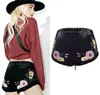 Black Punk Hot Shorts Ladies Rivets Patchs Brodé Floral Loose Style Curled Denim Shorts